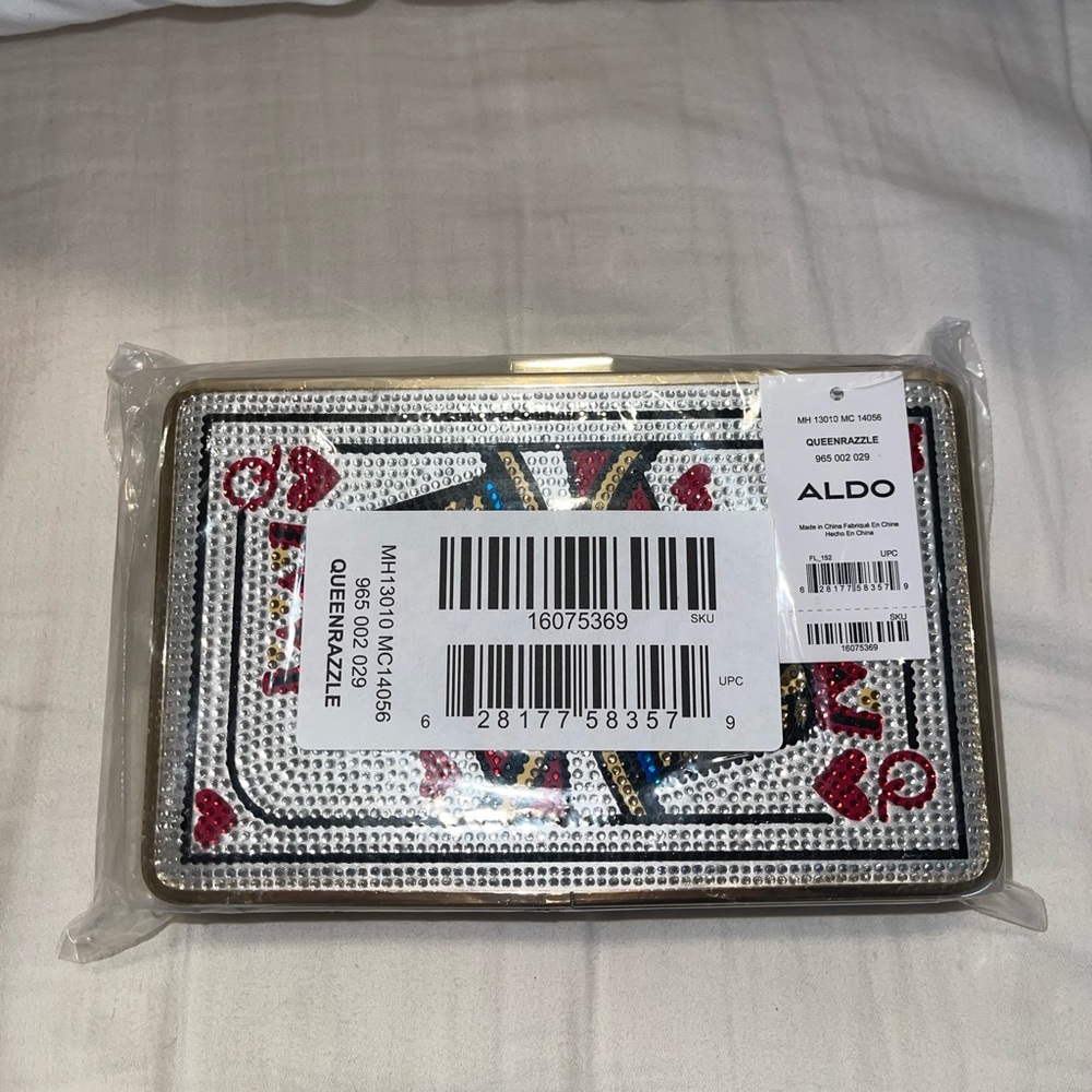 Queen Card Crossbody Bag